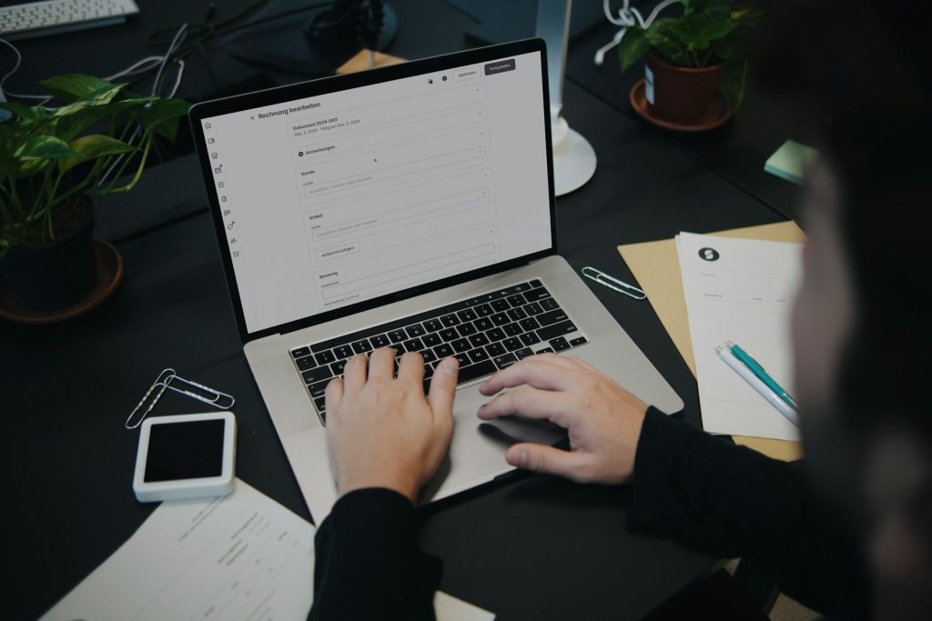 Best Budgeting Apps for 2025: Which One Fits Your Money Style? 1 sumup ru18KXzFA4E unsplash