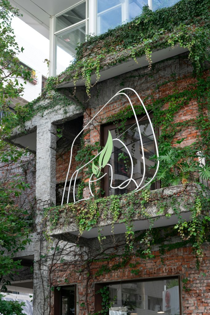 How to Turn Waste Into Wealth — Literally 1 harrison chang 0NbNlx3vXec unsplash